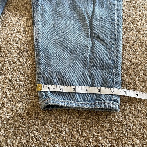 American Eagle Relaxed Mom Jeans Women’s 6 Long Blue Light Wash Tapered Ripped - Picture 15 of 16